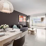 - Edificio Tembo, Puerto Banus, 2br, Parking & Pool Appartement *