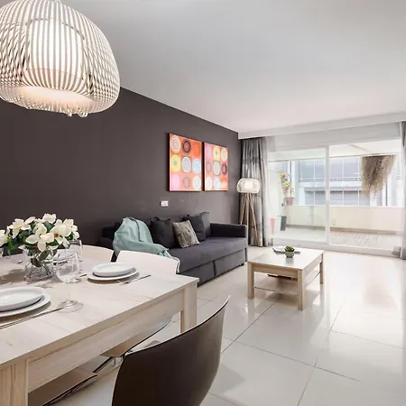 Marbella Home Rentals - Edificio Tembo, Puerto Banus, 2Br, Parking & Pool Апартаменты *